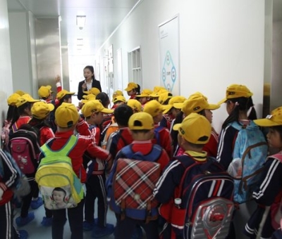 800余名師生、家長在仙客來開展社會實踐活動